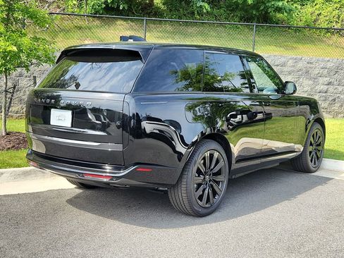 New 2026 Land Rover Range Rover SE AWD/4WD image 2