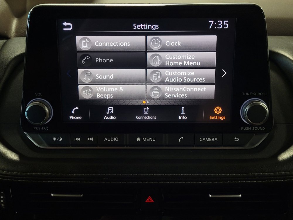 Used 2021 Nissan Rogue SV AWD/4WD image 25