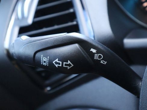 Used 2019 Ford Escape Titanium AWD/4WD image 16