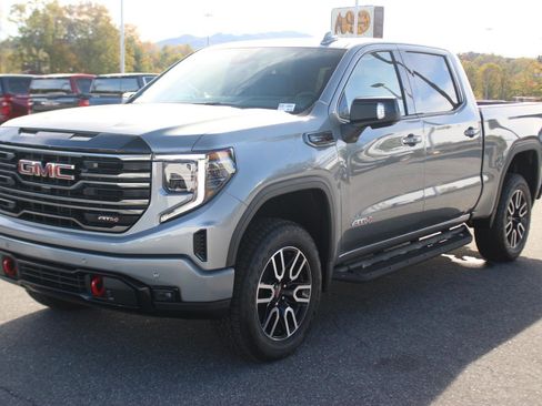 New 2026 GMC Sierra 1500 AT4 w/ AT4 Premium Package image 3