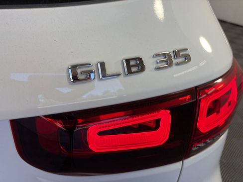 Used 2023 Mercedes-Benz GLB 35 AMG 4MATIC image 10