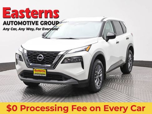 Used 2023 Nissan Rogue S AWD/4WD image 1