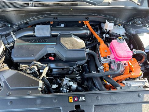 Used 2023 Hyundai Santa Fe Limited image 23