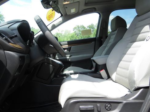Used 2017 Honda CR-V EX image 10