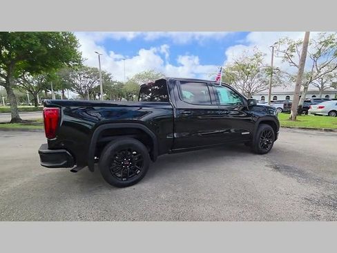 Used 2023 GMC Sierra 1500 Elevation image 28