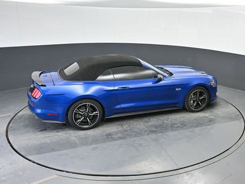 Used 2017 Ford Mustang GT Premium image 38