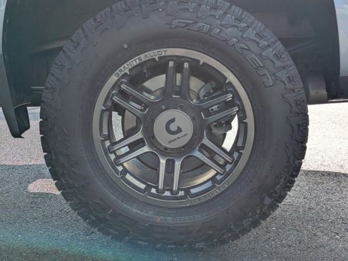 Used 2020 Chevrolet Silverado 1500 LT Trail Boss image 52