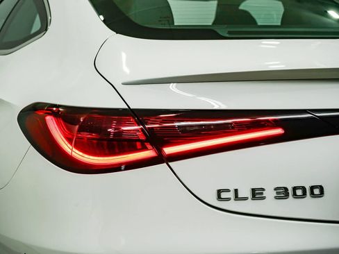 Used 2026 Mercedes-Benz CLE 300 4MATIC Coupe image 9