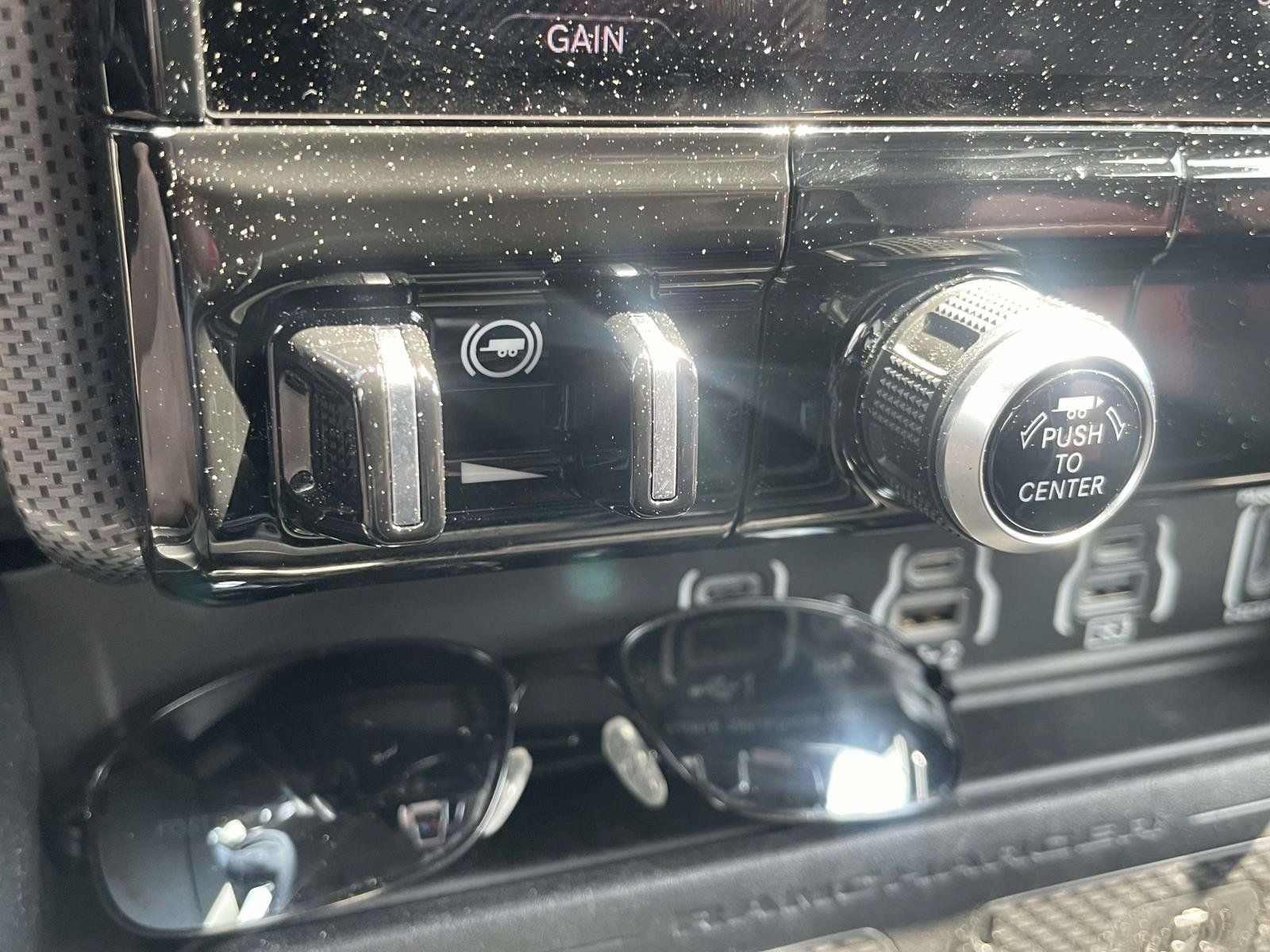 Used 2025 RAM 1500 Limited AWD/4WD image 24