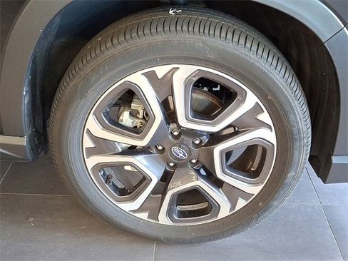 Certified 2025 Subaru Ascent Limited w/ Popular Package #2 image 7