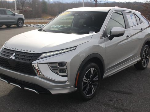 Used 2023 Mitsubishi Eclipse Cross SE image 3