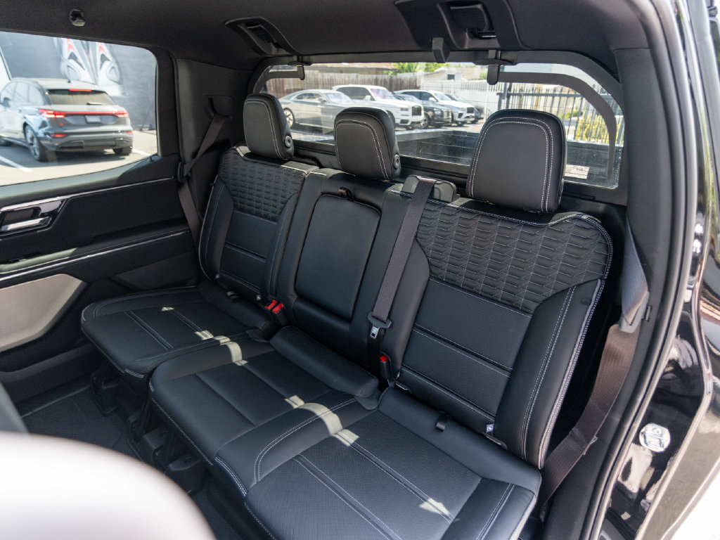 Used 2025 GMC Sierra EV Denali AWD/4WD image 25