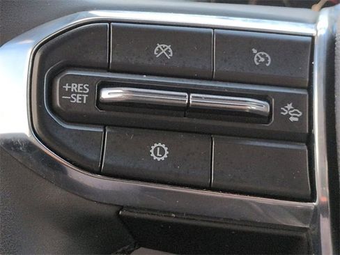 Used 2025 GMC Yukon Denali image 18