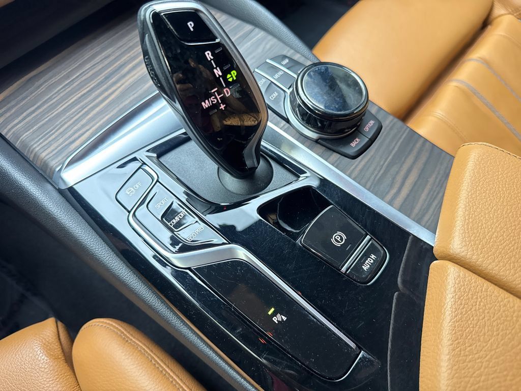 Used 2022 BMW 540i w/ Executive Package RWD image 70