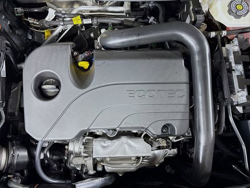 New 2026 GMC Terrain Denali w/ LPO, Floor Liner Package image 30