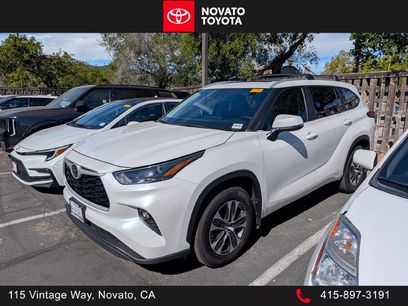 Used 2023 Toyota Highlander XLE
