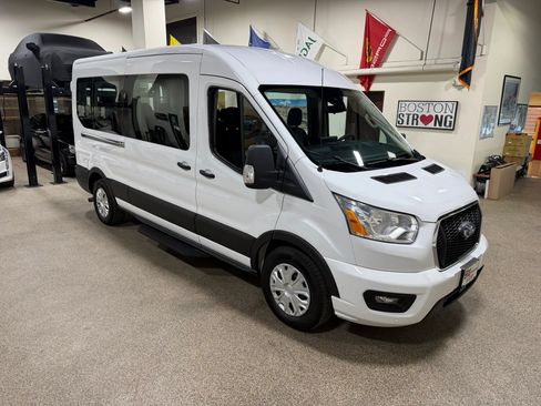 Used 2022 Ford Transit 350 XLT RWD image 4