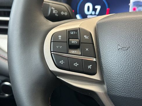 Used 2026 Ford Explorer Active RWD image 25