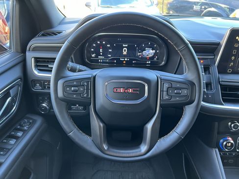 Used 2024 GMC Yukon AT4 image 30