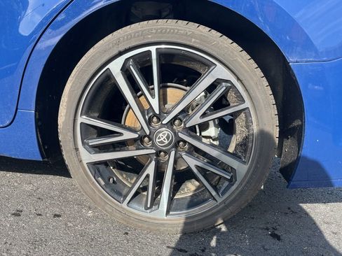 Used 2025 Toyota Camry XSE FWD image 10