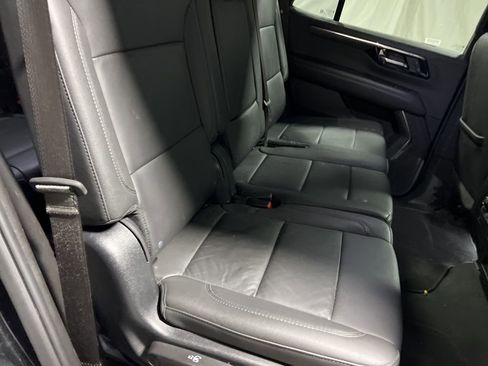 Used 2025 Chevrolet Tahoe LT image 15