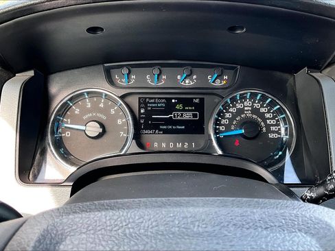 Used 2013 Ford F150 XLT w/ Mid Equipment Group RWD image 18