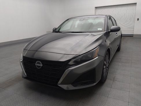 Used 2023 Nissan Altima 2.5 SV image 15