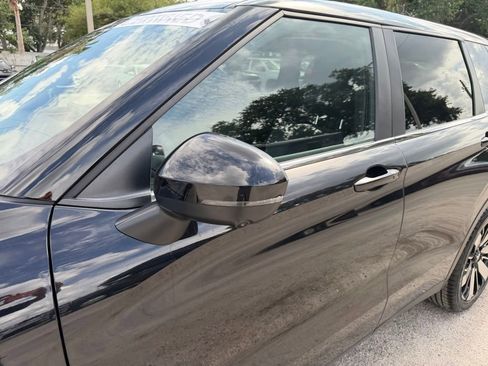 Used 2025 Mitsubishi Outlander SE AWD/4WD image 10