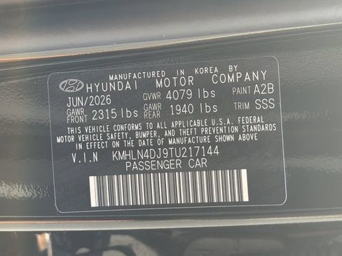 New 2026 Hyundai Elantra Limited FWD image 36