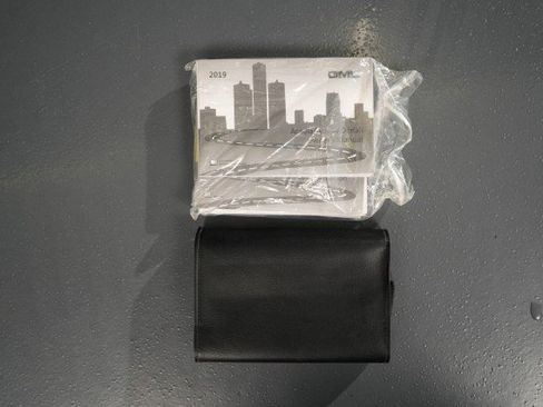 Used 2019 GMC Acadia Denali image 52