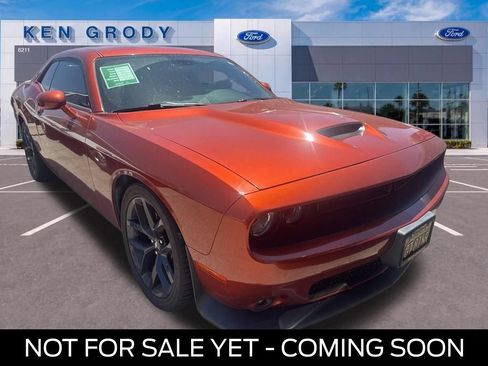 Used 2022 Dodge Challenger GT w/ Blacktop Package RWD image 1
