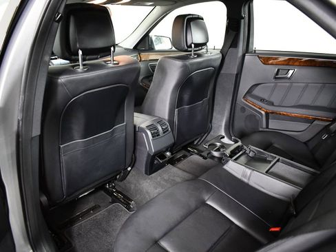 Used 2013 Mercedes-Benz E 350 Sedan image 17