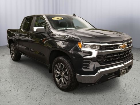 Used 2023 Chevrolet Silverado 1500 LT AWD/4WD image 1