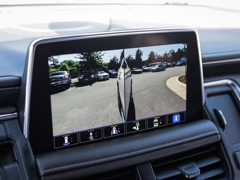 Used 2021 GMC Yukon SLT w/ SLT Premium Package AWD/4WD image 40