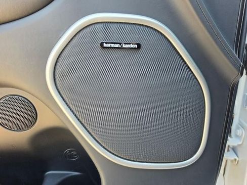 Used 2019 Jeep Grand Cherokee Summit AWD/4WD image 16