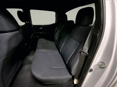 Used 2020 Toyota Tacoma TRD Off-Road image 20