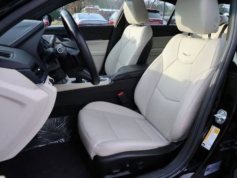 Used 2025 Cadillac CT4 Premium Luxury image 12