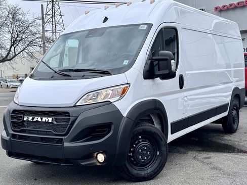 Used 2025 RAM ProMaster 2500 w/ Safety Group image 3