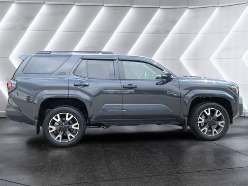 Used 2026 Toyota 4Runner TRD Sport Premium AWD/4WD image 7