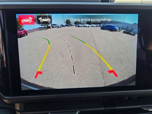 Used 2025 Jeep Wrangler Unlimited Sahara AWD/4WD image 19