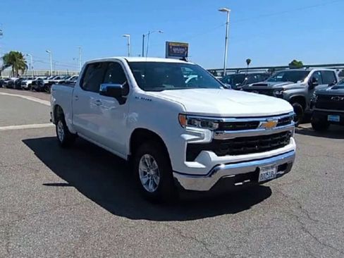Used 2024 Chevrolet Silverado 1500 LT RWD image 2