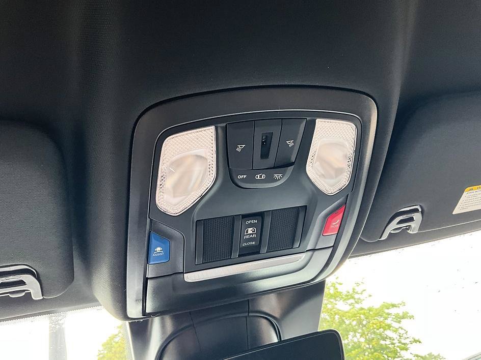 New 2027 RAM 3500 Big Horn AWD/4WD image 28