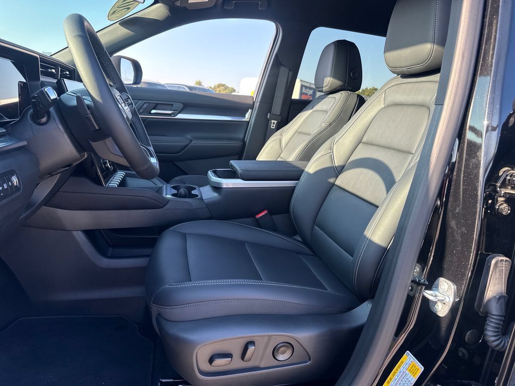 New 2027 GMC Terrain Elevation w/ Elevation Premium Package FWD image 15
