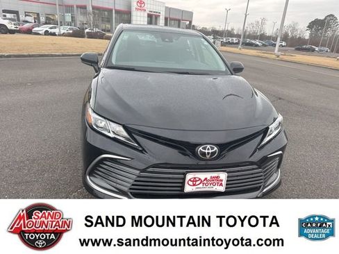 Used 2023 Toyota Camry LE image 7