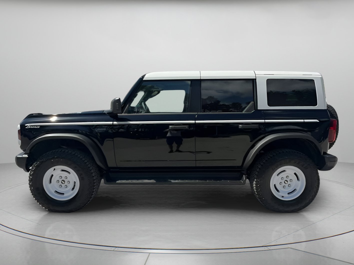 New 2026 Ford Bronco Heritage Edition AWD/4WD image 18