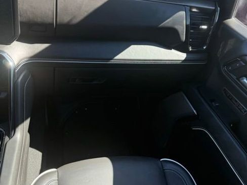 Used 2025 GMC Sierra 1500 AT4X image 32