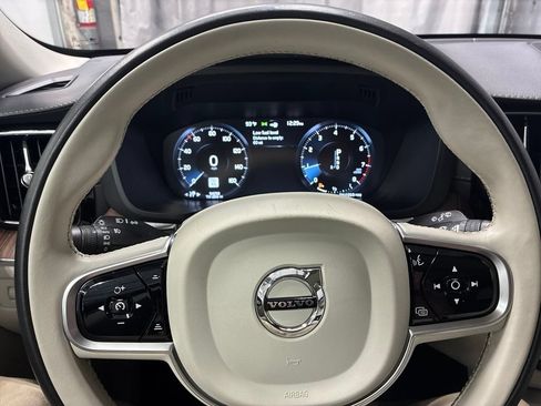 Used 2019 Volvo XC60 T6 Inscription AWD/4WD image 18
