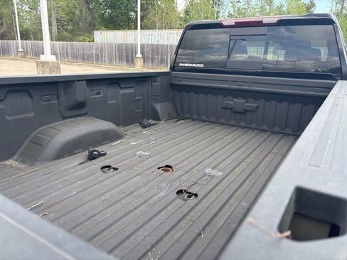 Used 2025 Chevrolet Silverado 3500 LT image 39