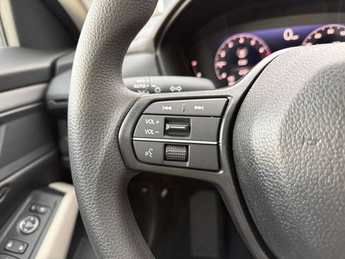 New 2025 Honda Accord SE image 8