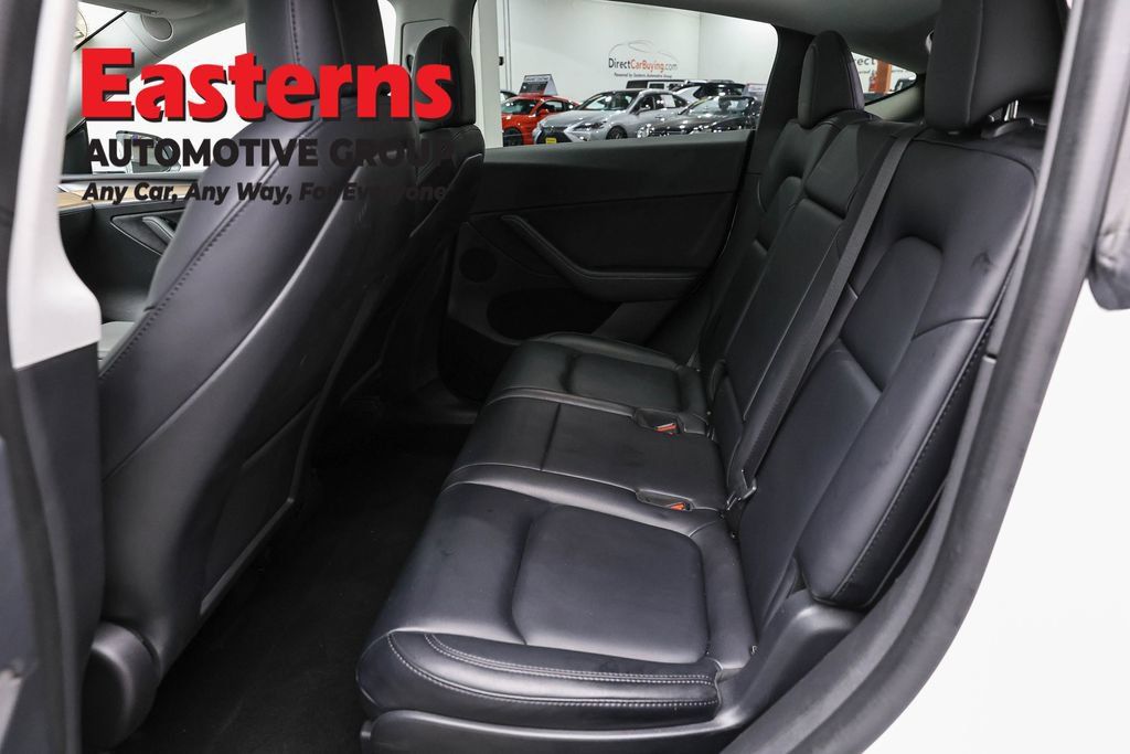 Used 2022 Tesla Model Y Long Range AWD/4WD image 15
